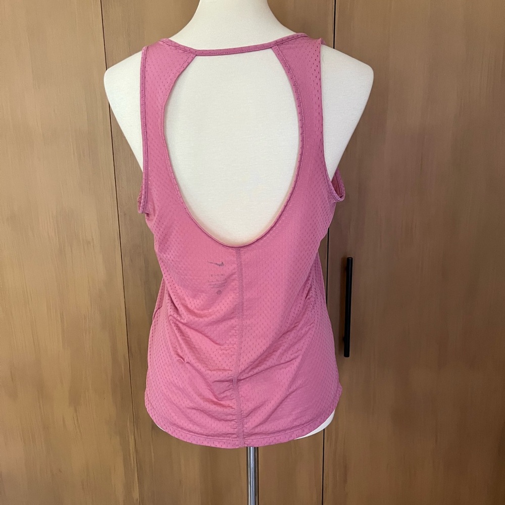Nike Dri fit tank, misses medium. Mauve pink. Open back detail. Excellent cond - Picture 2 of 8